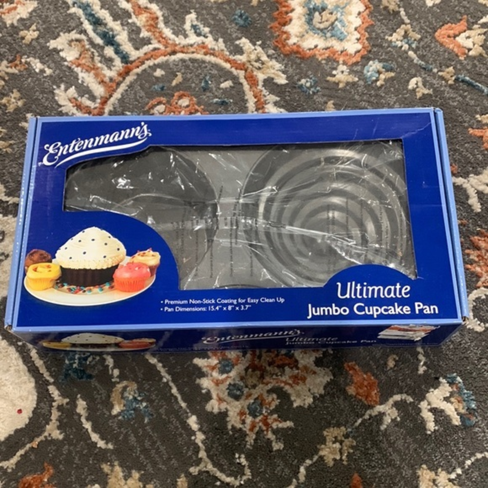 NIB ENTENMANN’S-Ultimate Jumbo Cup Cake Pan